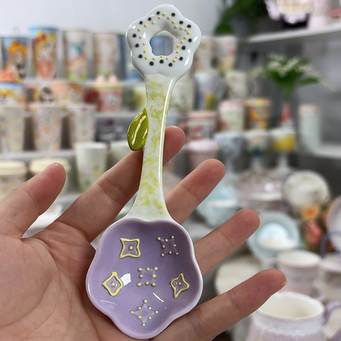 手绘高温釉下彩陶瓷