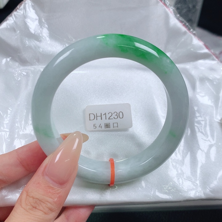 未镶嵌手镯翡翠编号DH1230