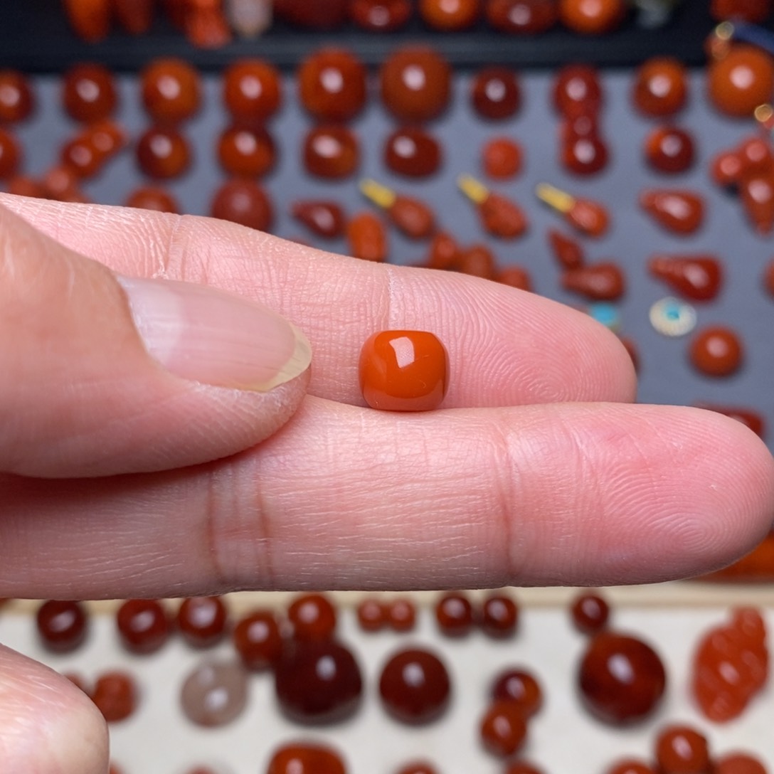 南红玛瑙老型8.2未镶嵌佳****?