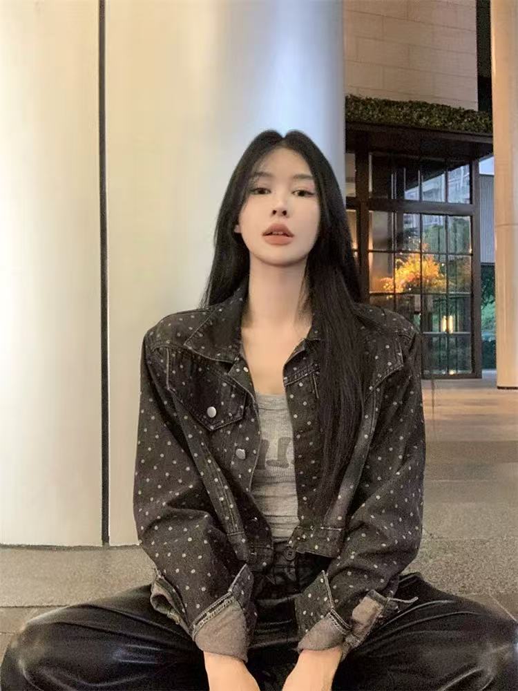 0601 翻领字母短款牛仔外套春装新款女装8203