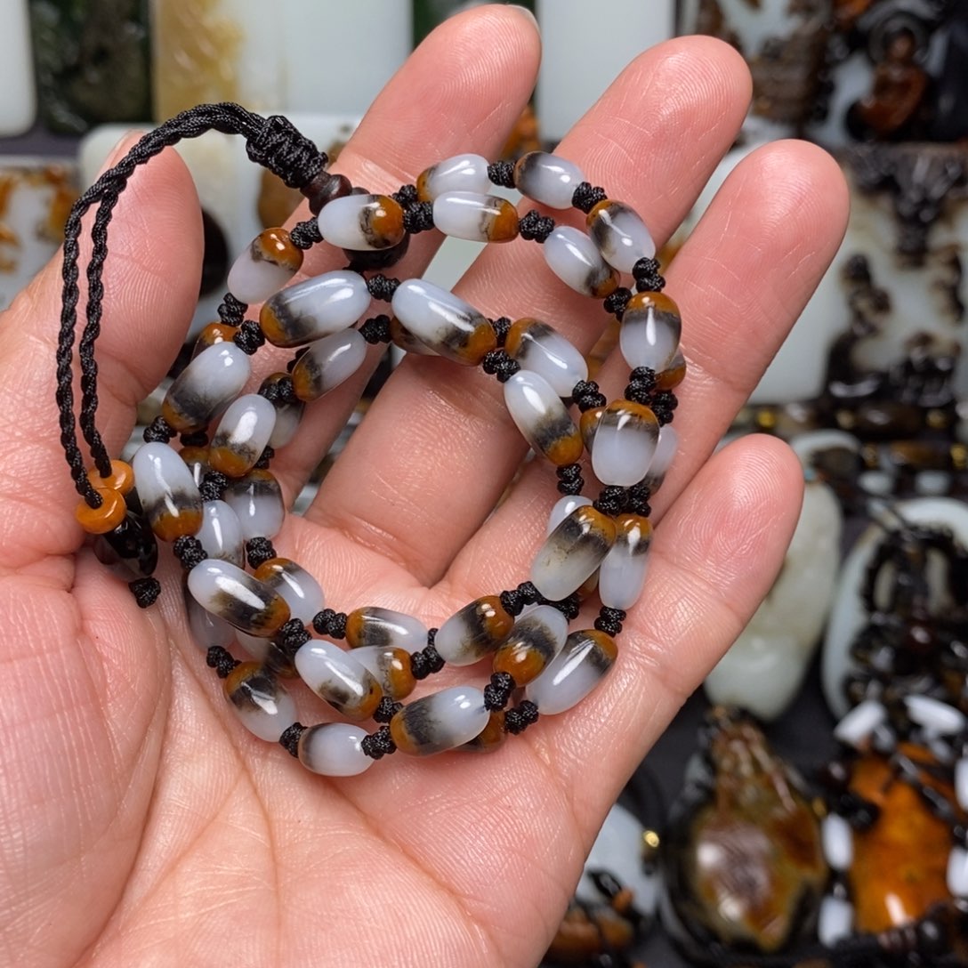 和田玉颈饰未镶嵌喜**石