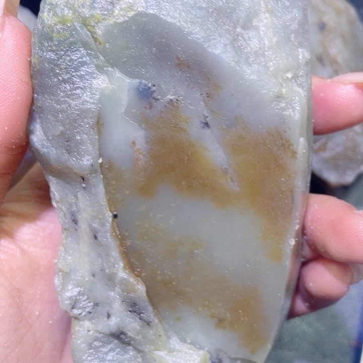 和田玉未镶嵌珠宝半成品