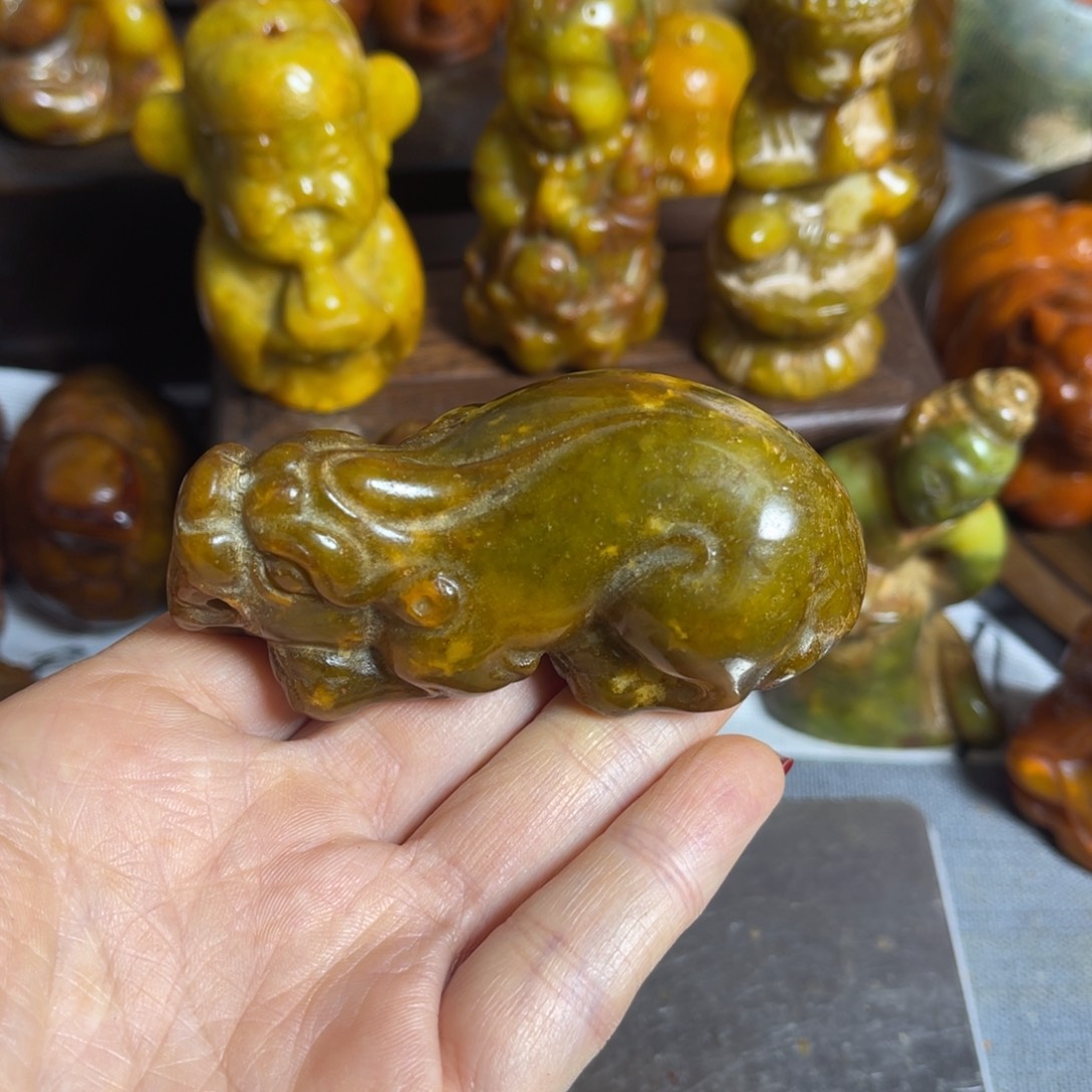 蛇纹石玉合金颈饰