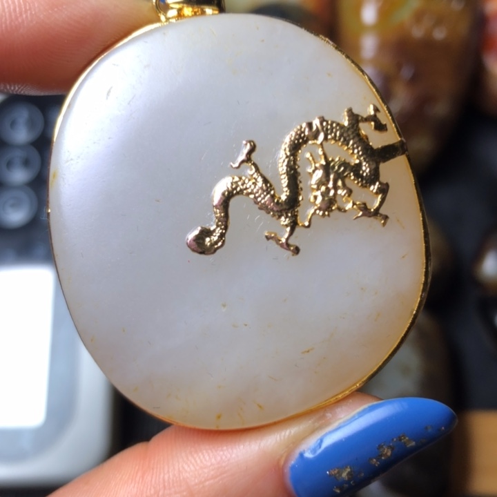 和田玉未镶嵌珠宝奇石