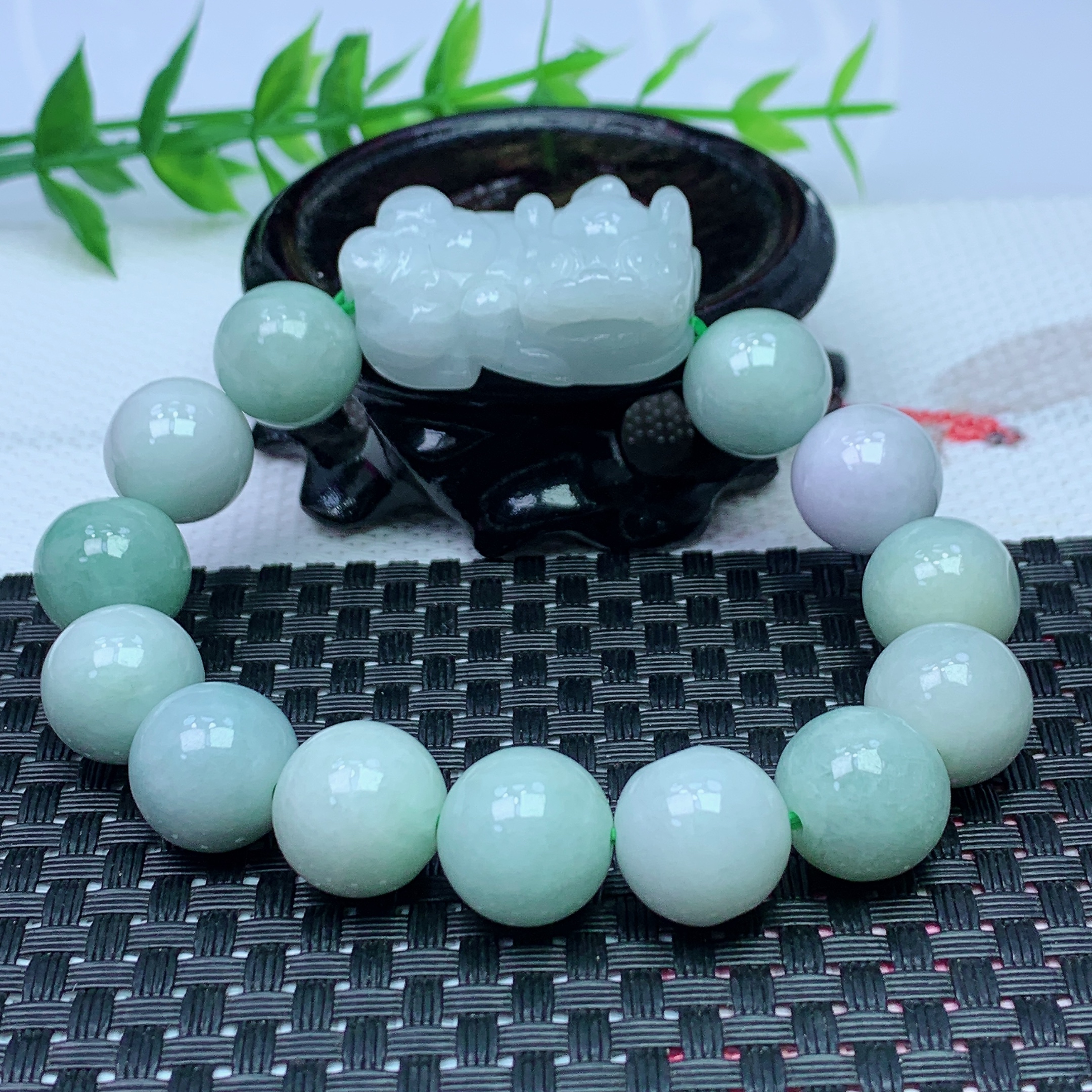 缅甸天然A货翡翠 浅绿霸王貔貅手串 珠大13+mm 13颗