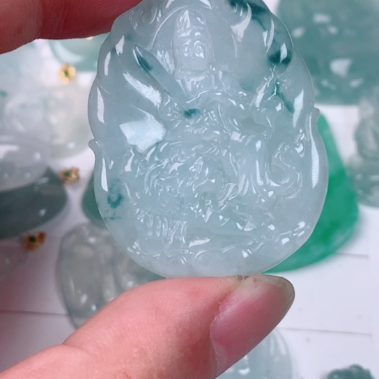 翡翠未镶嵌吊坠(不含链)缅甸翡翠A货