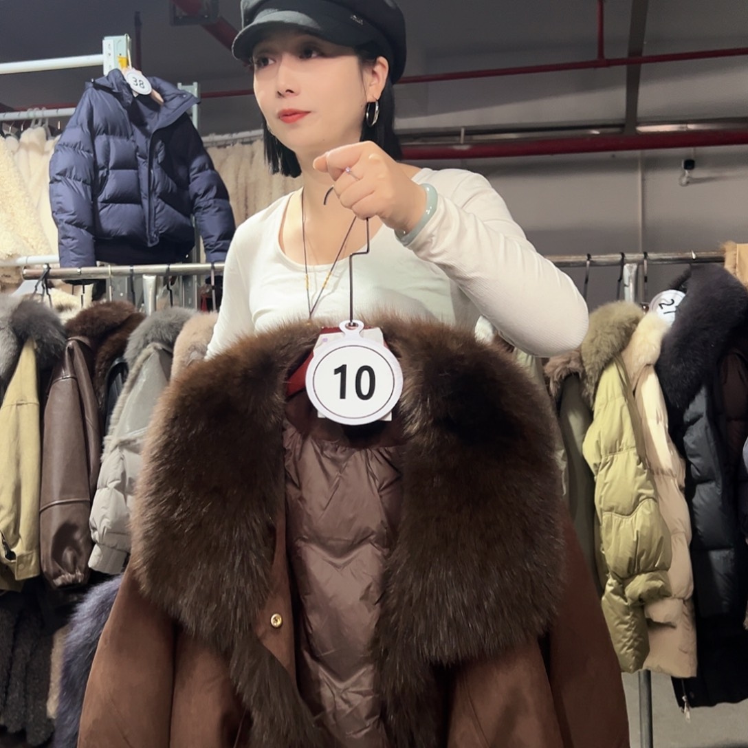 时尚保暖毛毛外套10
