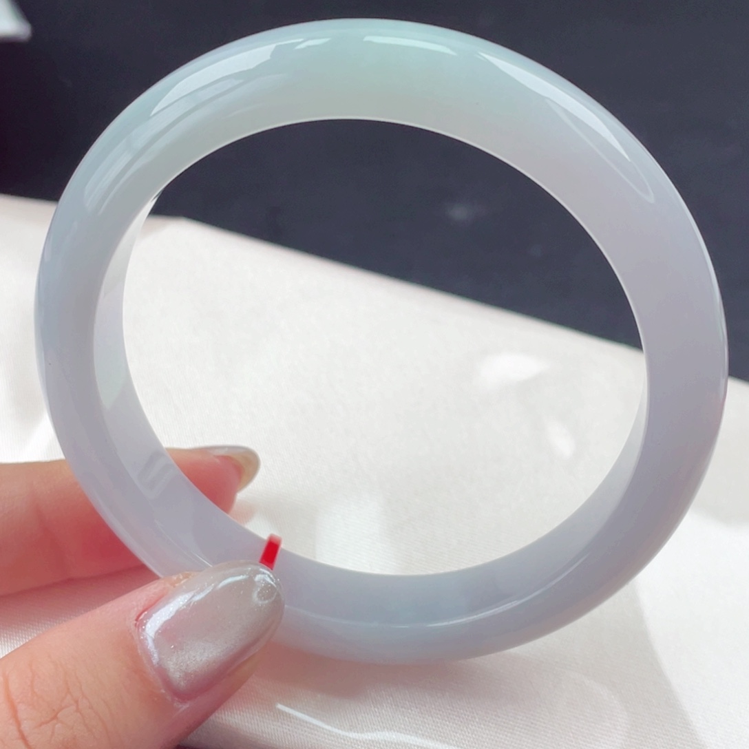 翡翠未镶嵌手镯60圈口