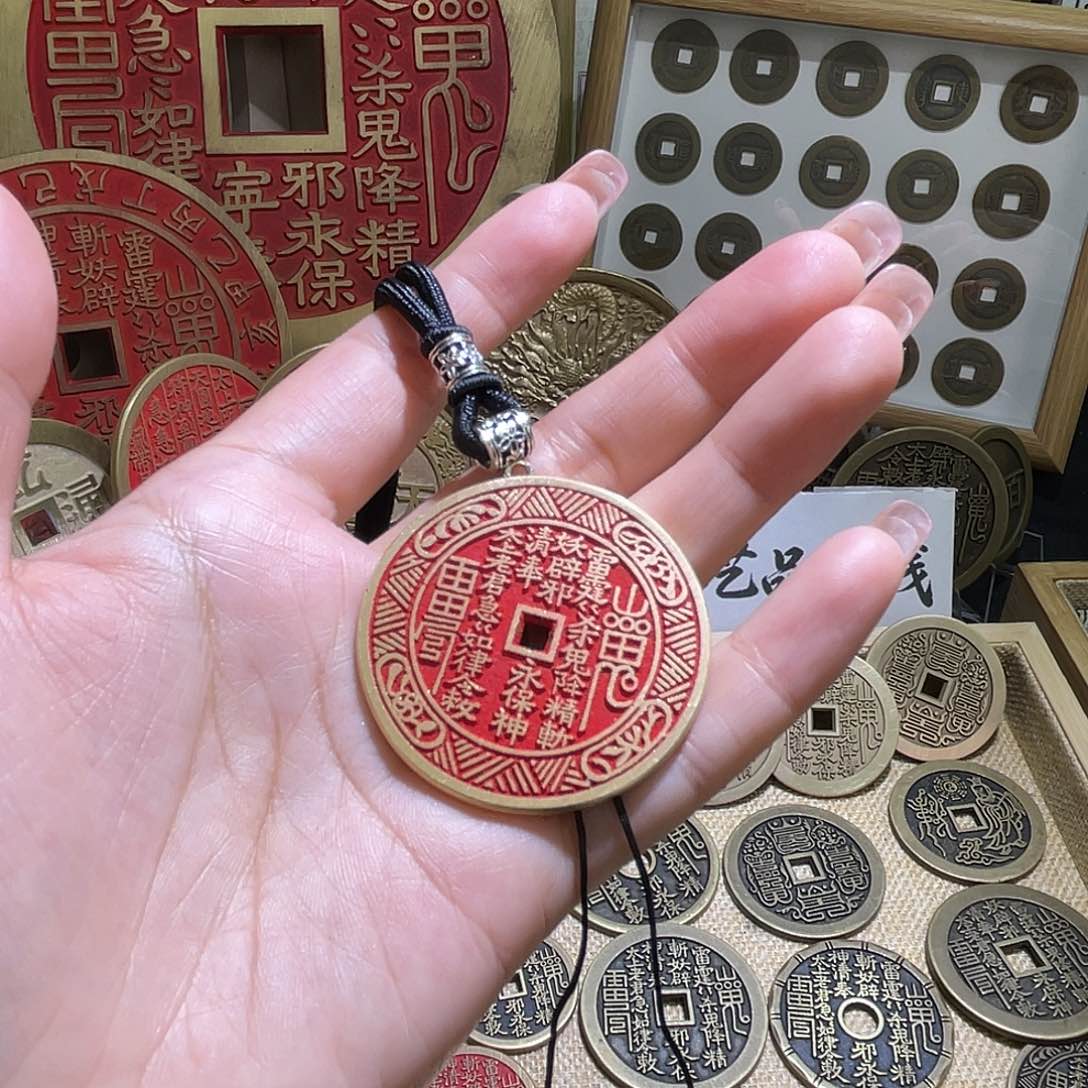 铜铜现代仿制工艺品花钱