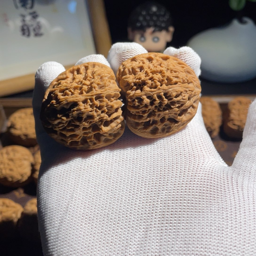 W***M文玩核桃吊坠核桃