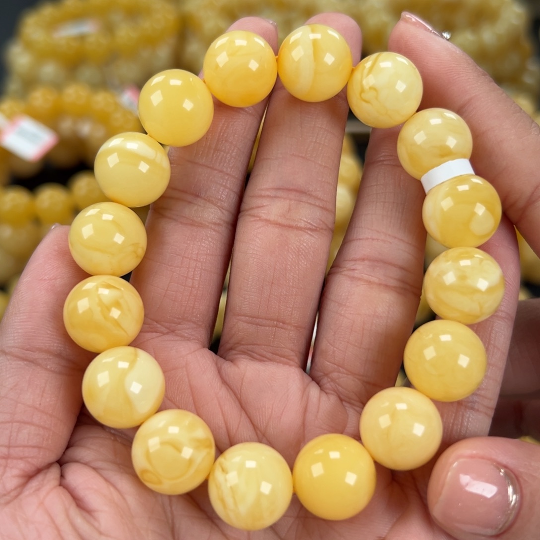 琥珀未镶嵌手链23.2克