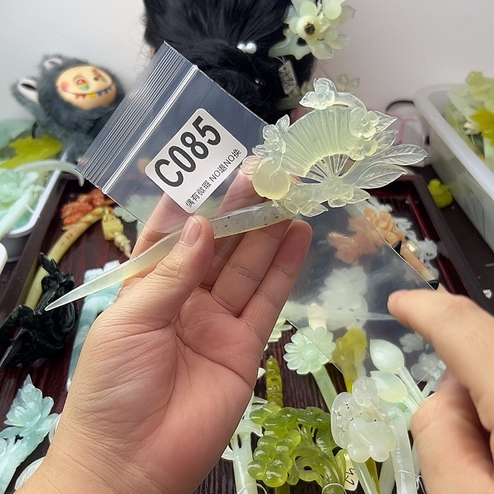 星***尘蛇纹石玉合金发饰