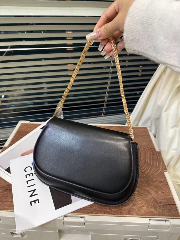 95新 Alexander McQueen/亚历山大·麦昆 新款在售腋下包时尚黑色