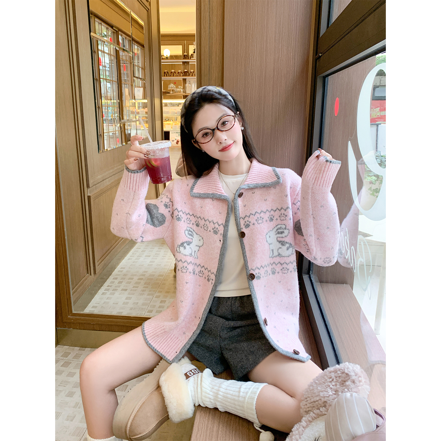 曾小咸 韩系秋翻领毛衣开衫ZA53MZH0944