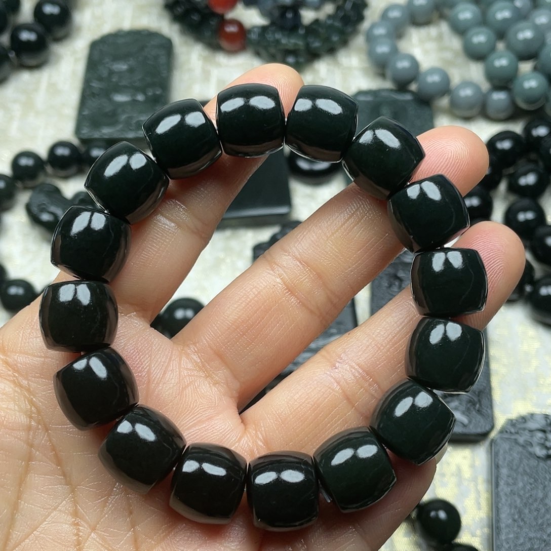 小***.和田玉未镶嵌手链14直切