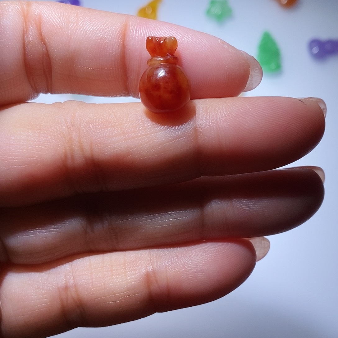 颈饰未镶嵌翡翠?**?26