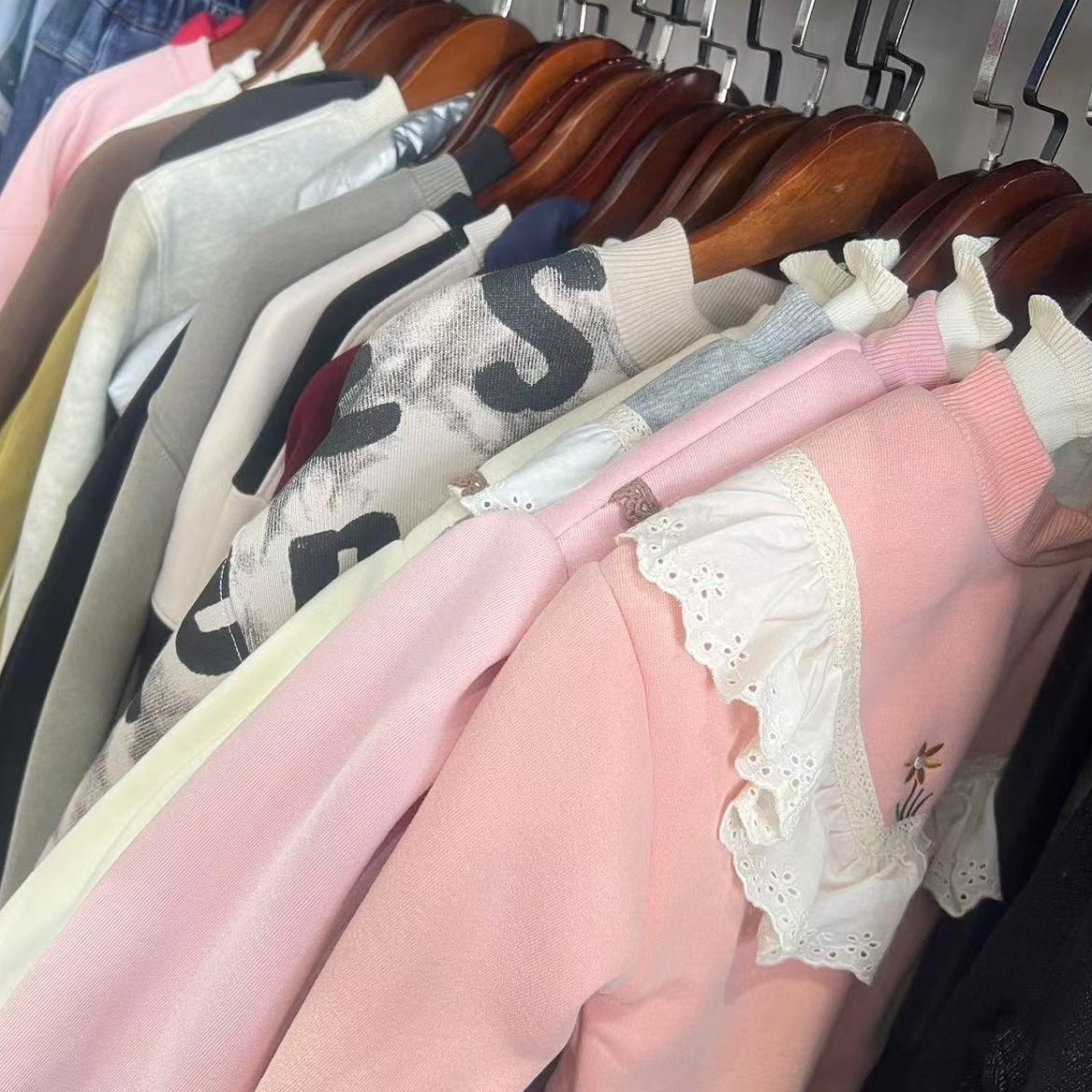 彤萌服饰坊男女童装链接（下单备注编号）