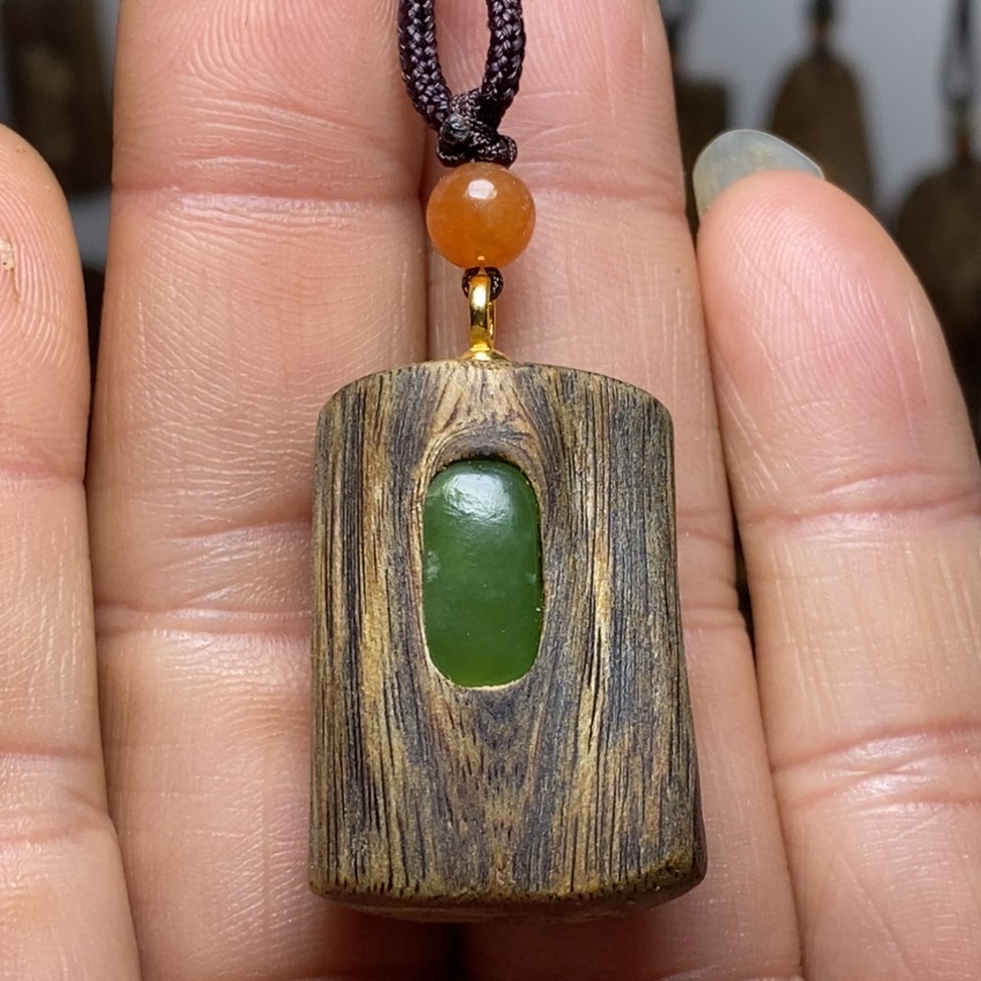 沉香沉香碎屑牌子