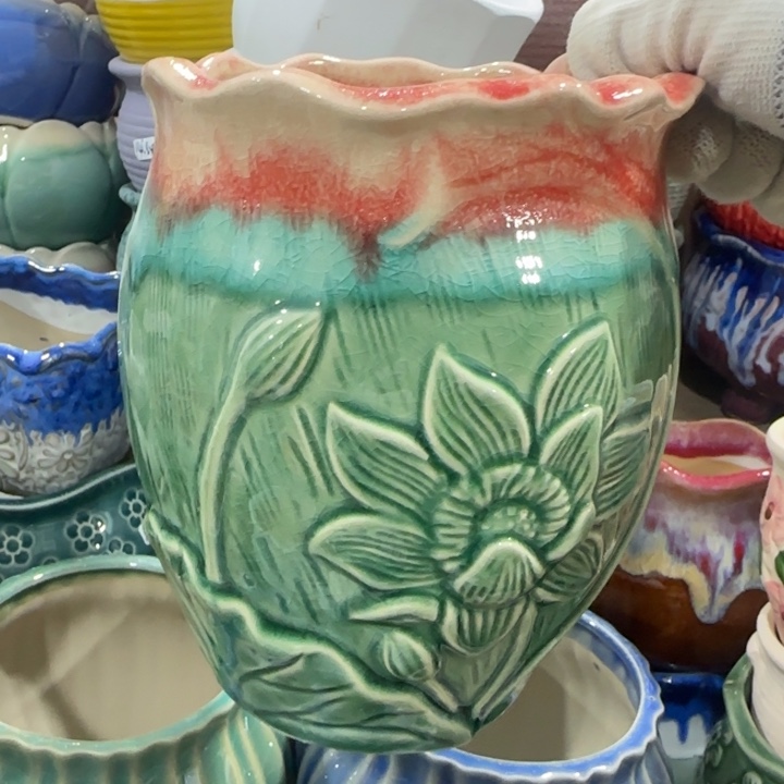 凑9块包邮，有孔，不清楚问客服