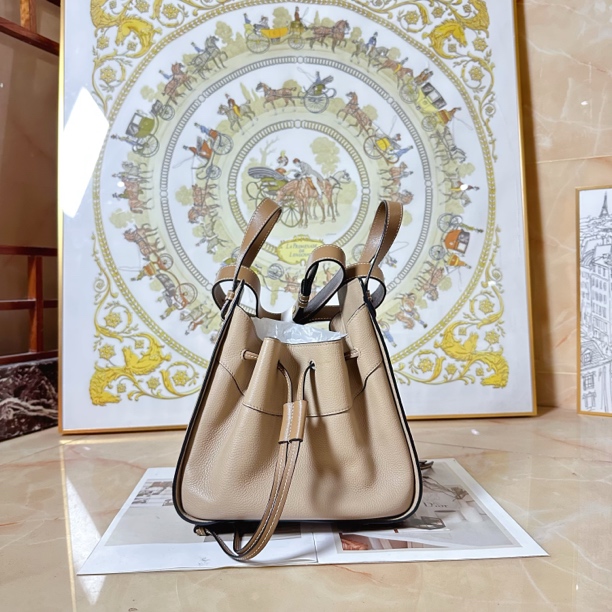 95新 LOEWE/罗意威 何为奢侈/ 罗意威 吊床斜挎包 沙色/KX8972