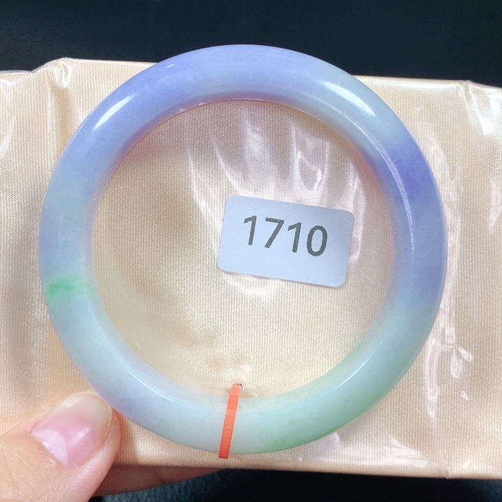 翡翠手镯未镶嵌天然翡翠手镯02