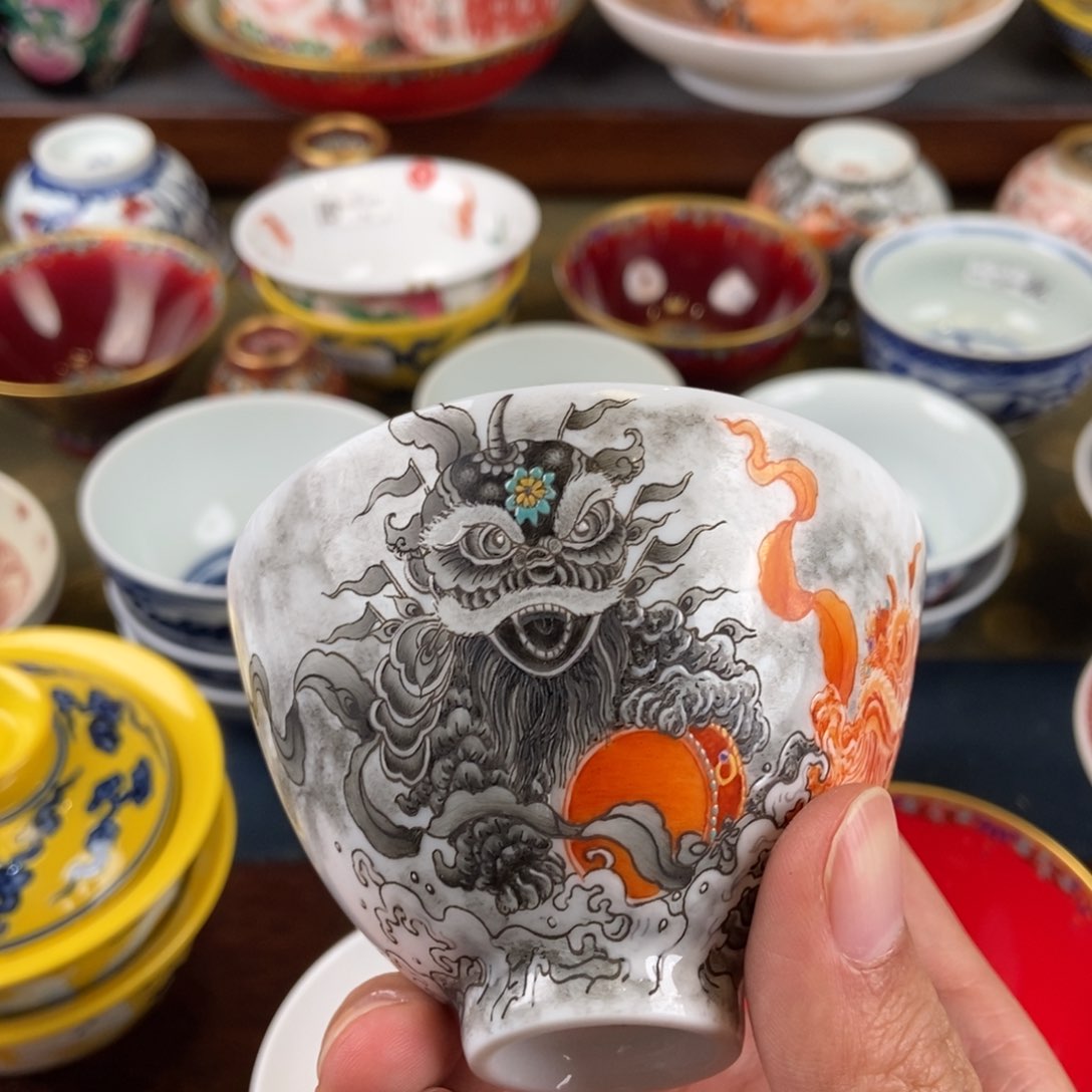 陶瓷艺术家的作品是一种