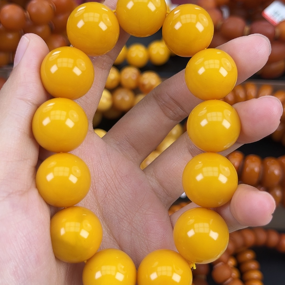 琥珀颈饰未镶嵌蜜蜡