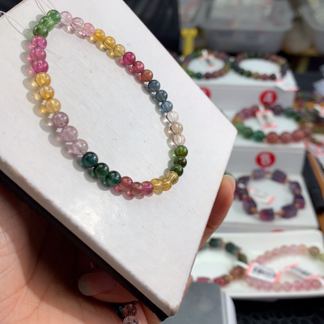 依***故碧玺手链未镶嵌     