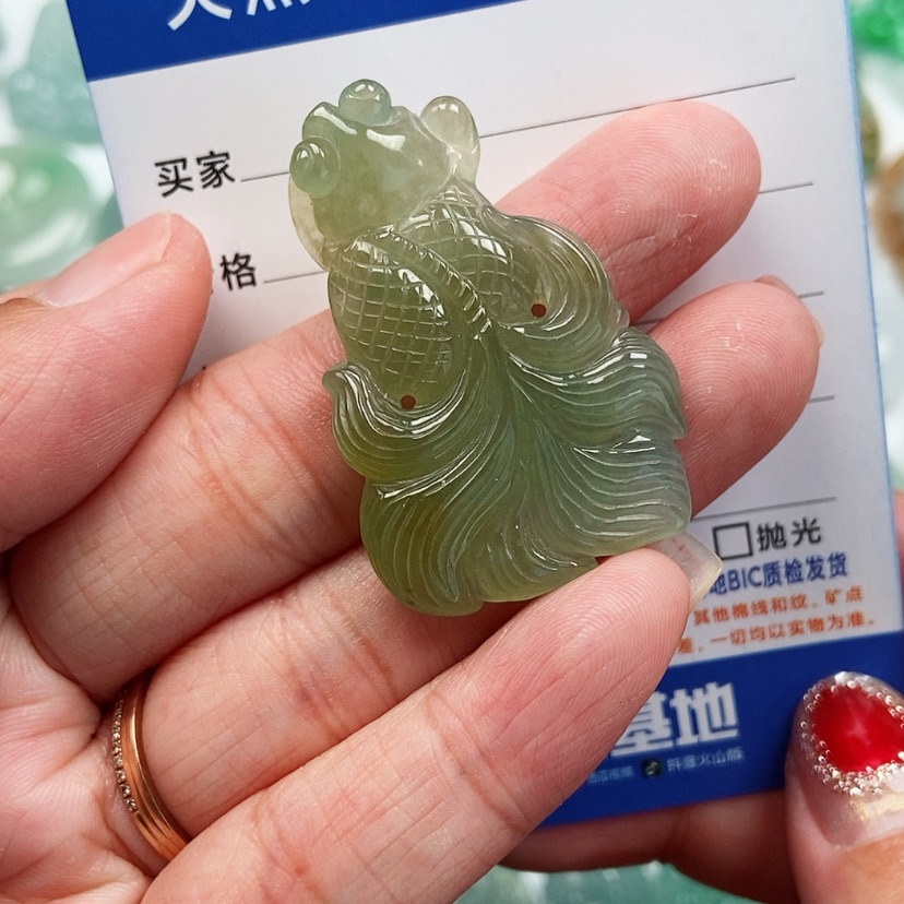 【闪购商品】翡翠颈饰未镶嵌年年有余