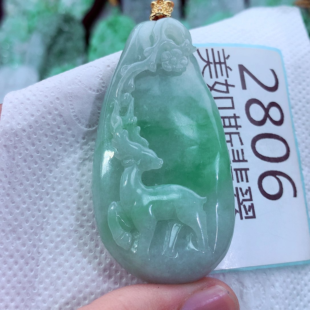 吊坠(不含链)未镶嵌翡翠