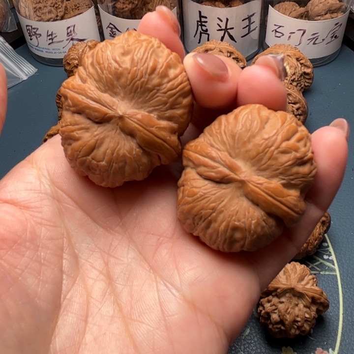 文玩核桃把件42平谷元宝