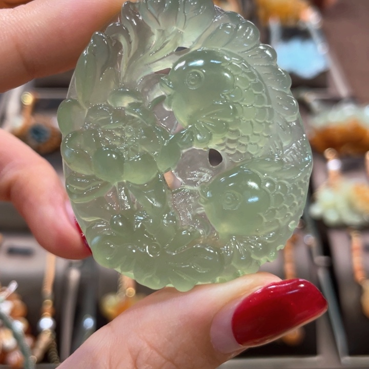 蛇纹石玉未镶嵌吊坠(赠链)