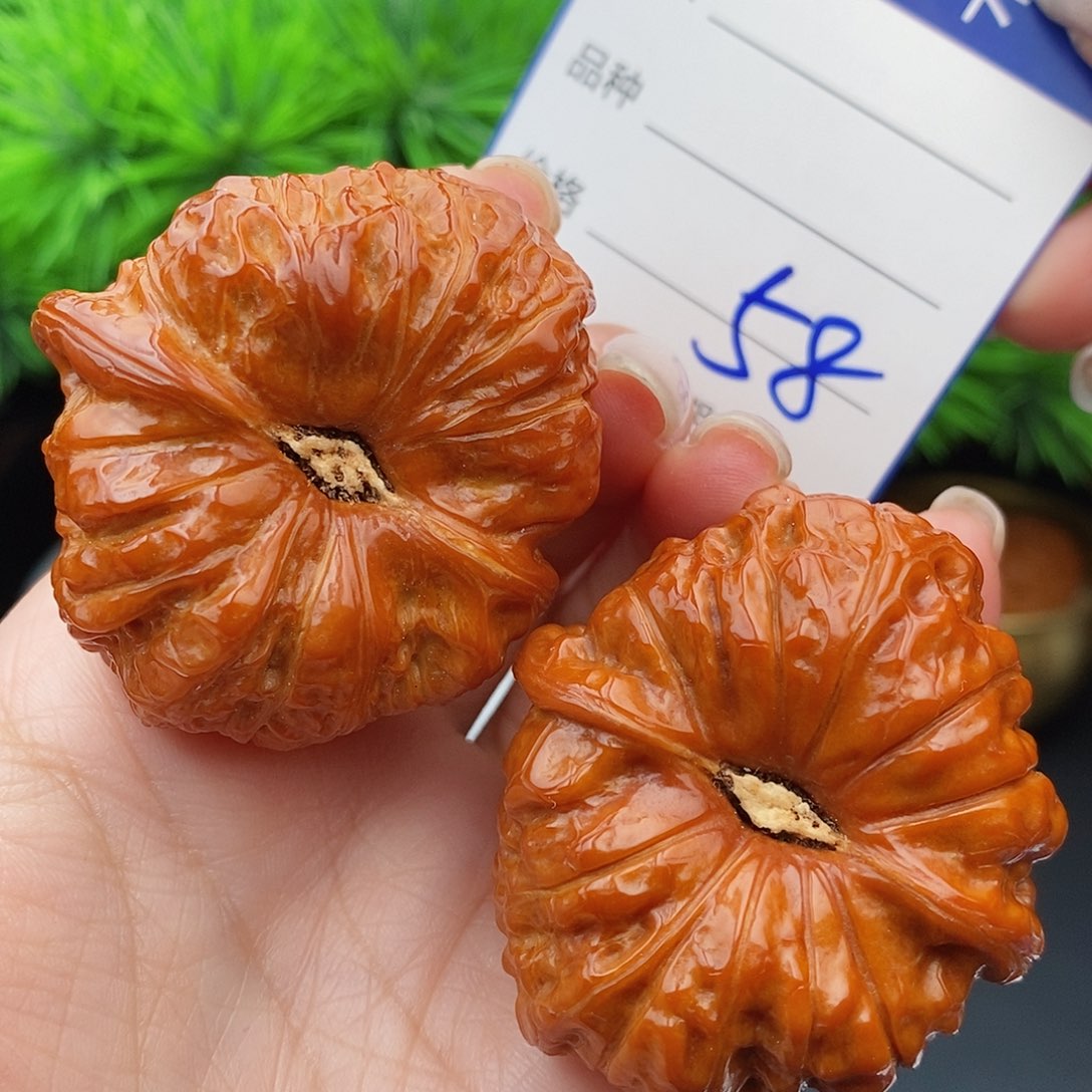 文玩核桃把件44南瓜58