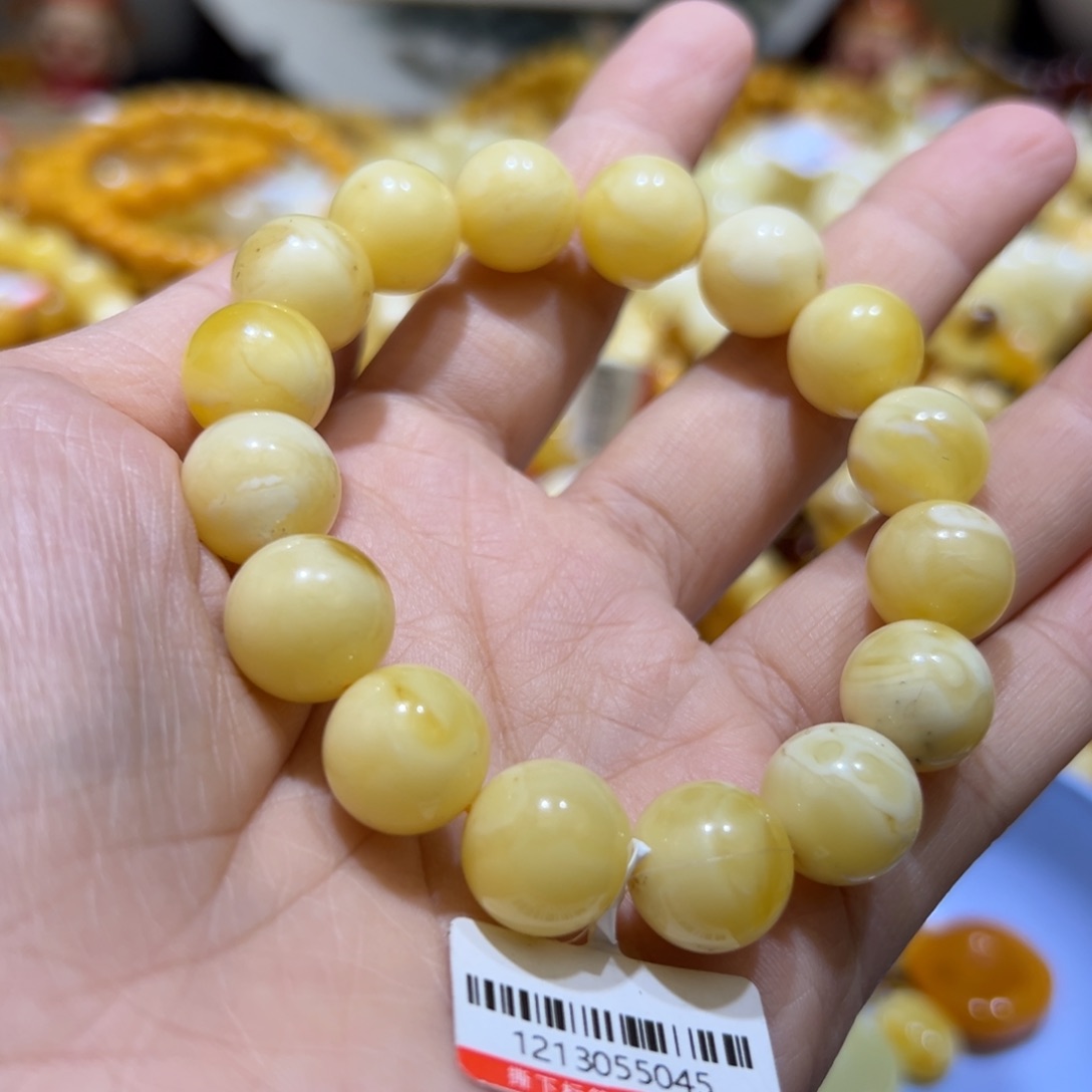 琥珀珠宝奇石未镶嵌