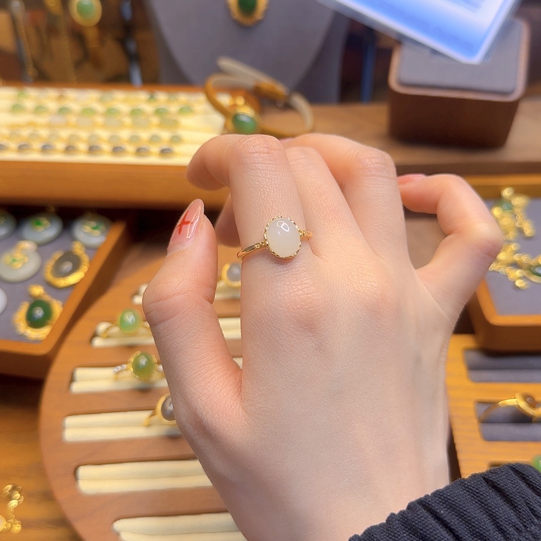 和田玉戒指银S925镀金镶嵌