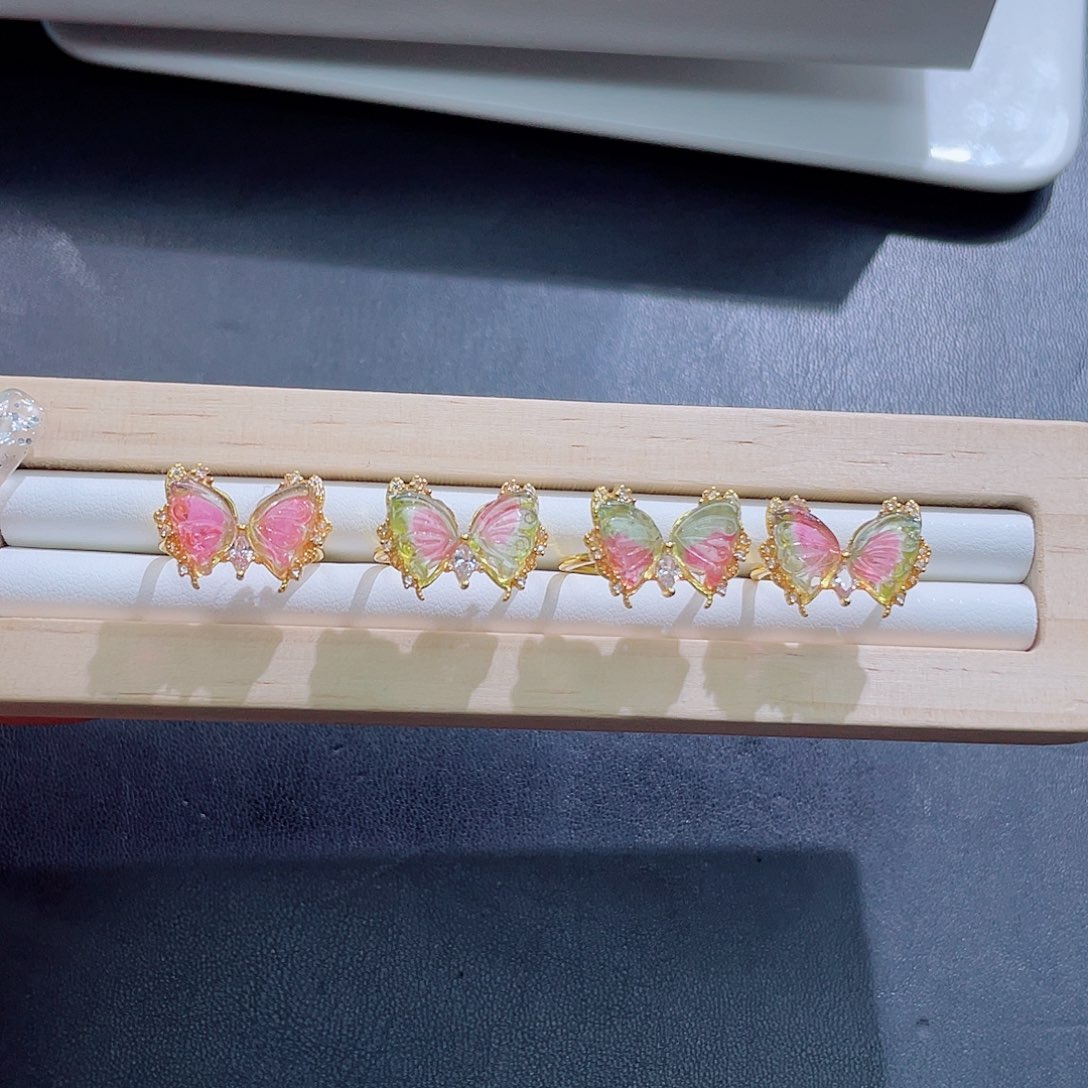 未镶嵌碧玺戒指碧玺戒指多样性发其一