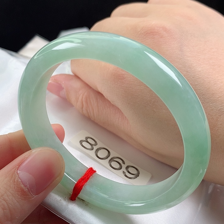 翡翠未镶嵌手镯56贵妃小纹