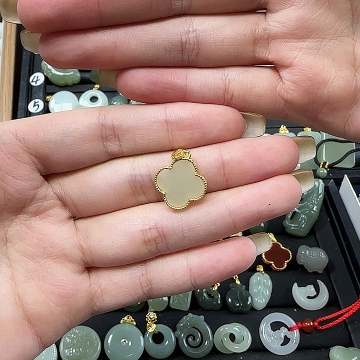 和田玉吊坠(不含链)银S925镶嵌加链子加皮绳