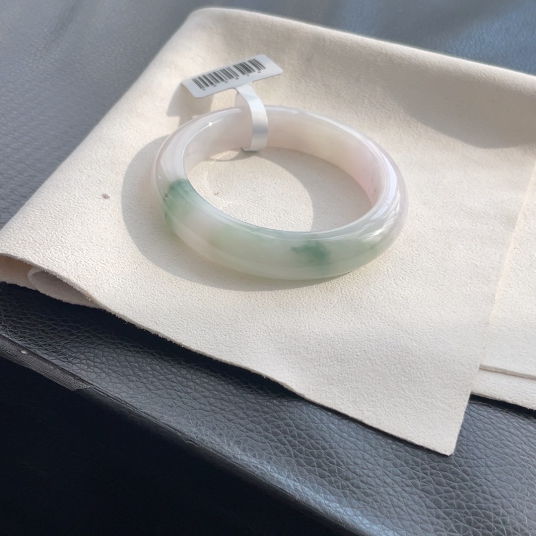 翡翠未镶嵌手镯纹56