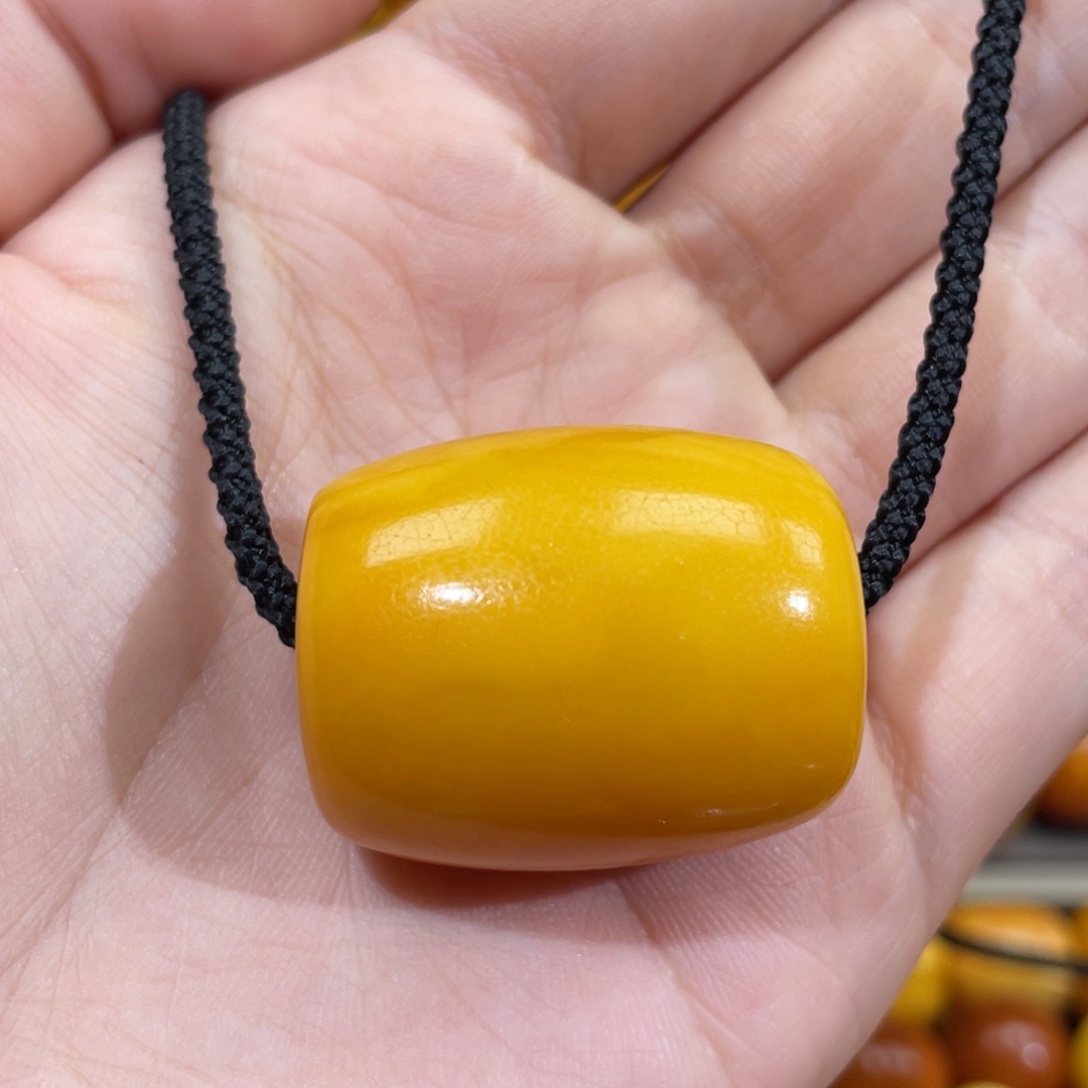 蜜蜡未镶嵌裸石桶子