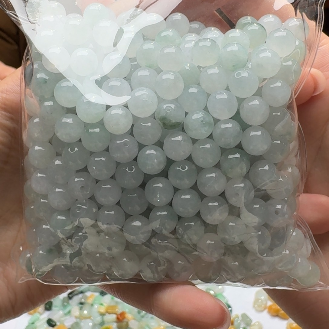未镶嵌挂件翡翠福利11个，不包邮，拍一单邮费发货
