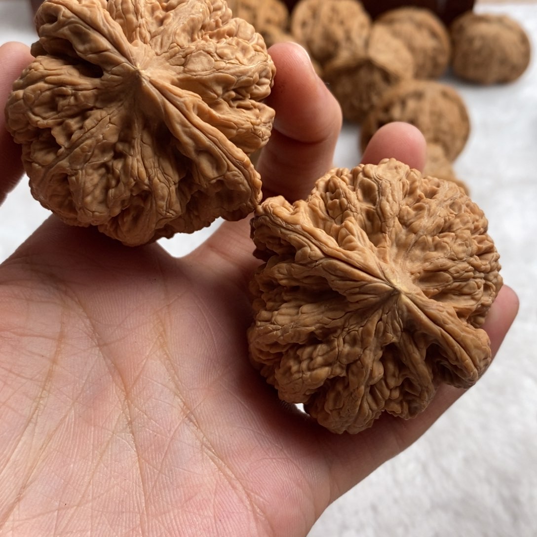 文玩核桃吊坠牛****间粗筋