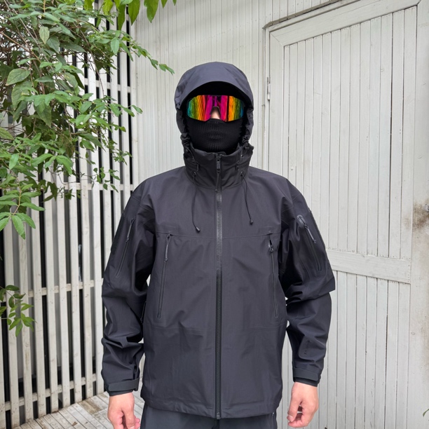 Arcteryx始祖鸟/01456/alpha jacket gen2.2 黑色立领冲锋衣 M码 