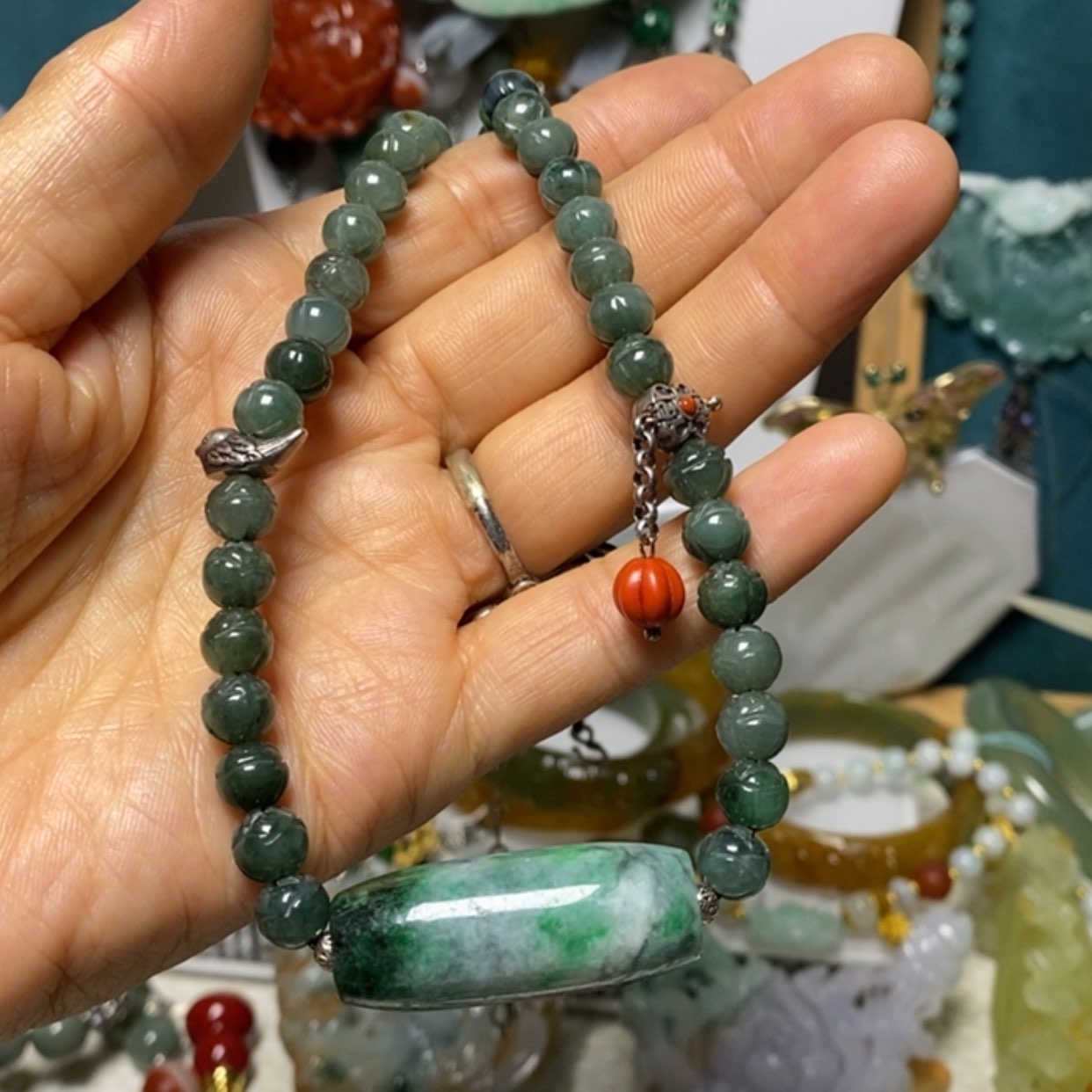 【闪购商品】翡翠吊坠(赠链)未镶嵌