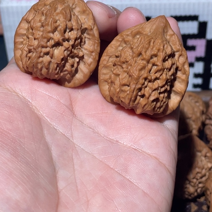 文玩核桃吊坠朱雀