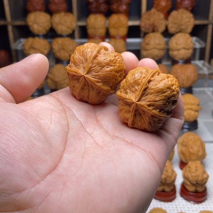 吊坠文玩核桃8战斧四棱