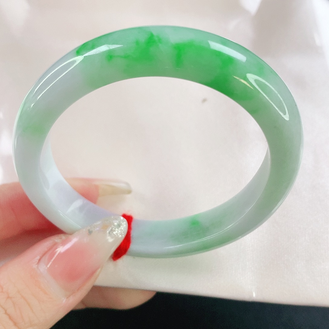 翡翠手镯未镶嵌53贵妃