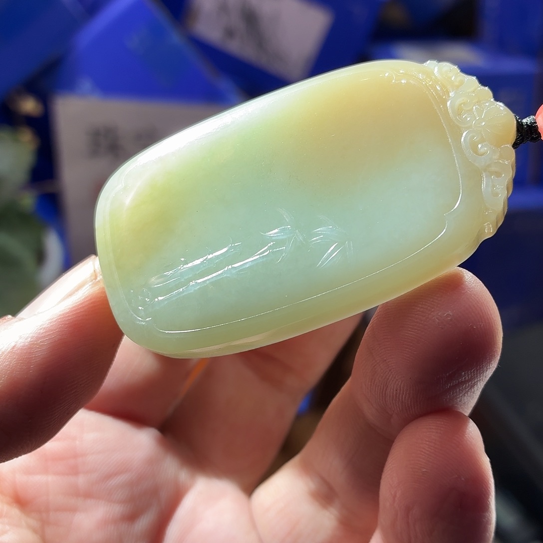 和田玉（糖玉）未镶嵌颈饰