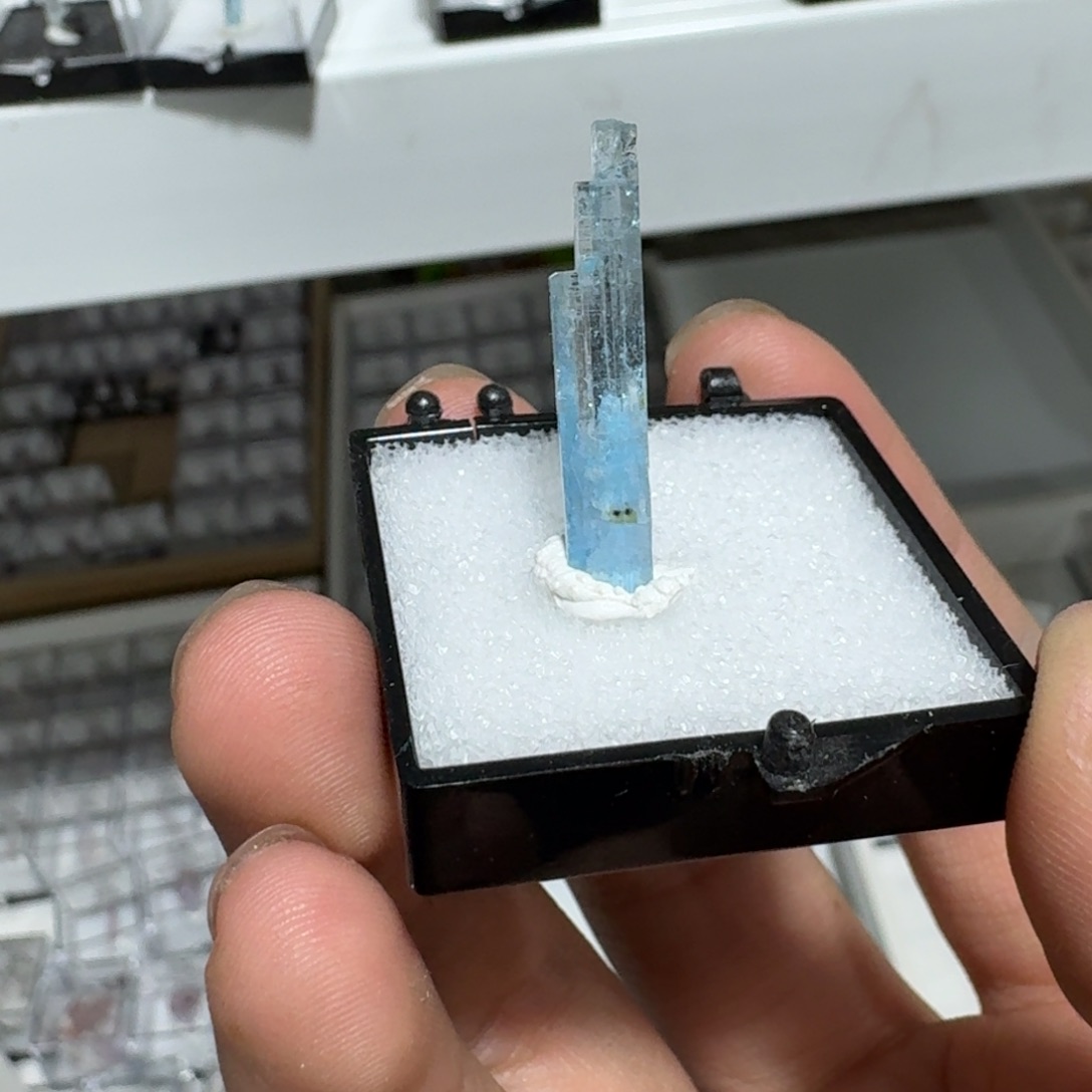 多**麻月下珠宝严选矿物