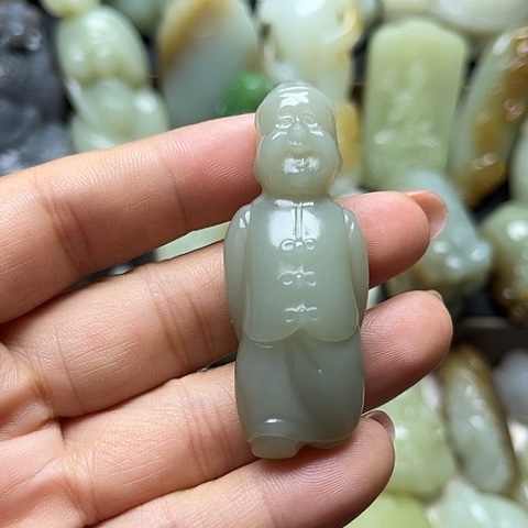 颈饰未镶嵌和田玉